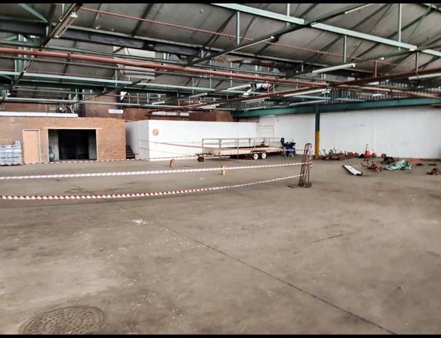 2,665M² BUILDING FOR SALE IN SELBY